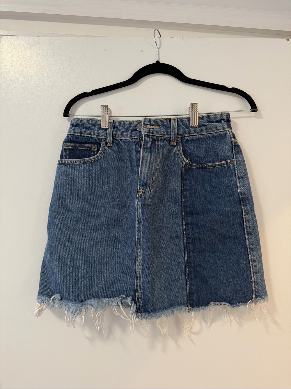 Carmar Denim Raw Hem Skirt size 26